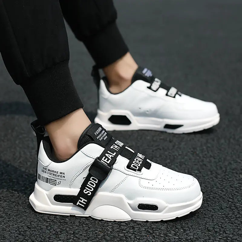 2019 Men’s Sport Casual Shoes in Fluorescent Green